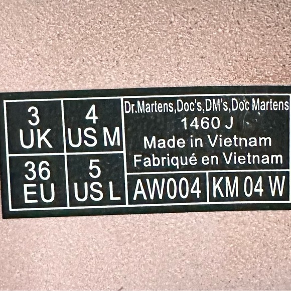 Dr. Martens 1460 Boots Youth Sz 4 - Picture 10 of 10